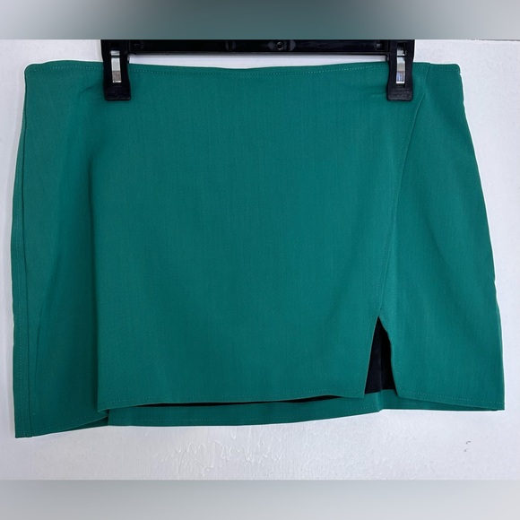 NWT A.L.C. Rylee Crepe Mini Skirt - Picture 6 of 15